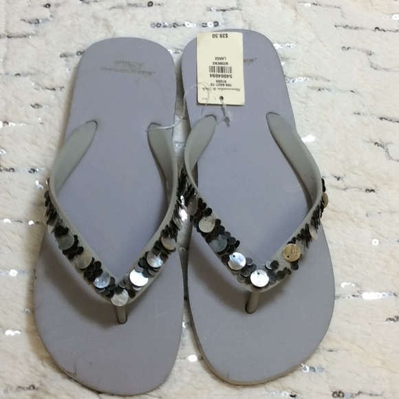 Abercrombie & Fitch Shoes - Abercrombie gray, flip flops w/ shell deco, size L